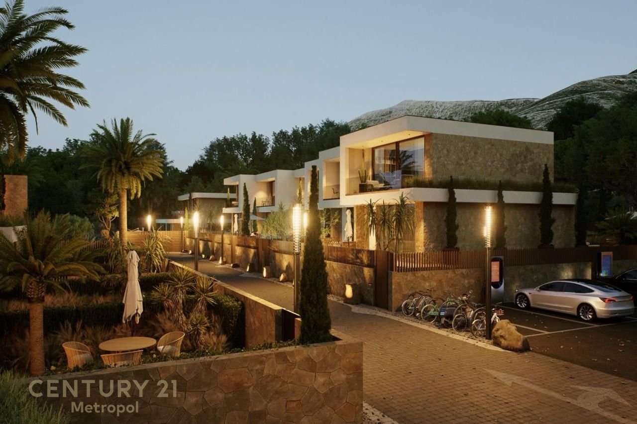 SHITET VILE ME PISHINE NE DHERMI !