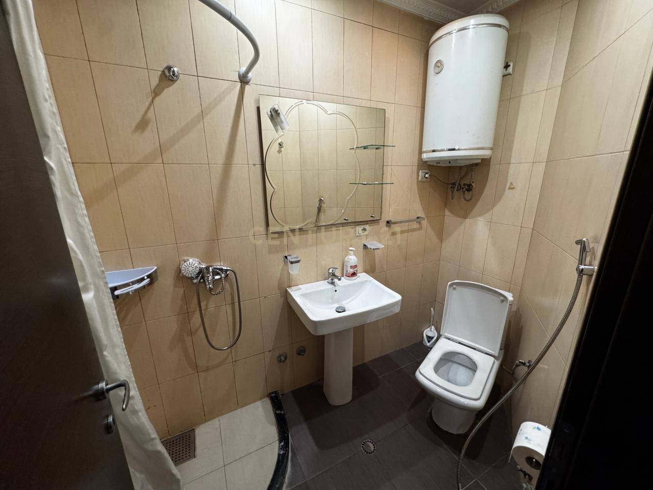 Apartament 2+1 Me Qira tek Kopshti Botanik Zoologjik !!!