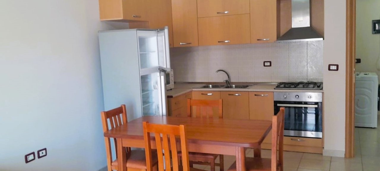 APARTAMENT 1+1 PER QIRA AFATGJATE, NE CENTRALE!