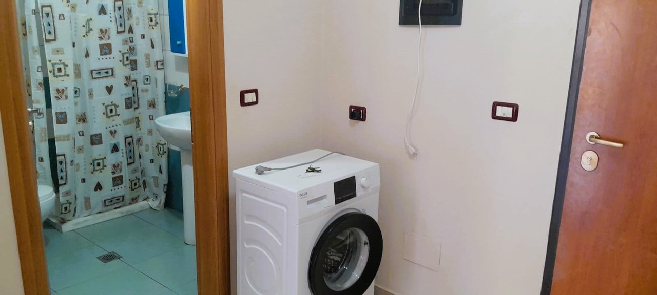 APARTAMENT 1+1 PER QIRA AFATGJATE, NE CENTRALE!