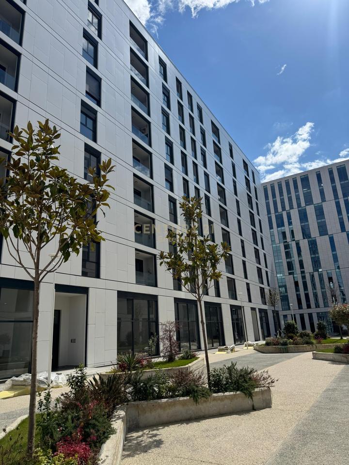 Apartament 2+1+2+Post Parkimi në shitje Akses Tirana