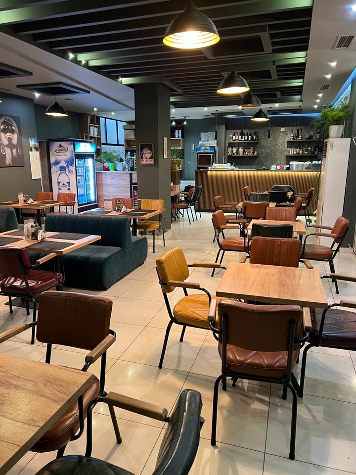 Fresku - JEPET ME QERA Bar/Restaurant 155m2 tek rruga "Muhamet Deliu"