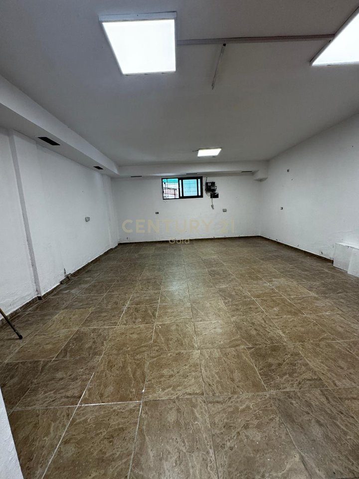 Biznes Me Qira prane Liqenit te Tiranës | 73 m²