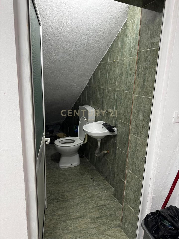 Biznes Me Qira prane Liqenit te Tiranës | 73 m²