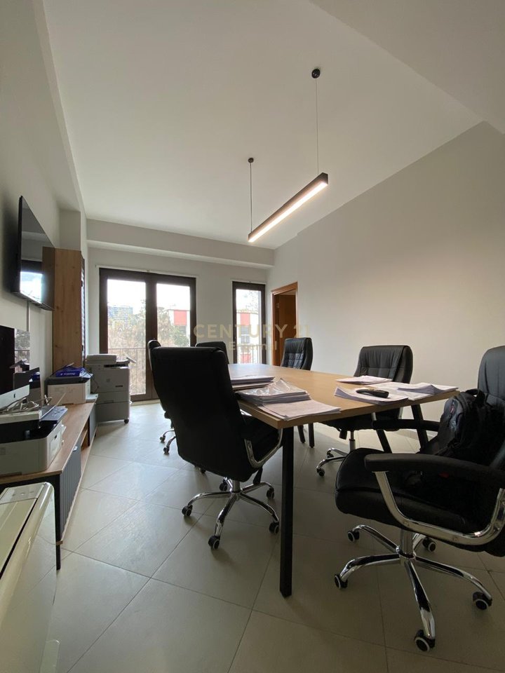 Jepet Apartament 2+1+2 Per Qera Per Zyra