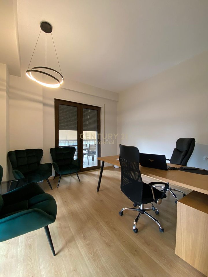 Jepet Apartament 2+1+2 Per Qera Per Zyra