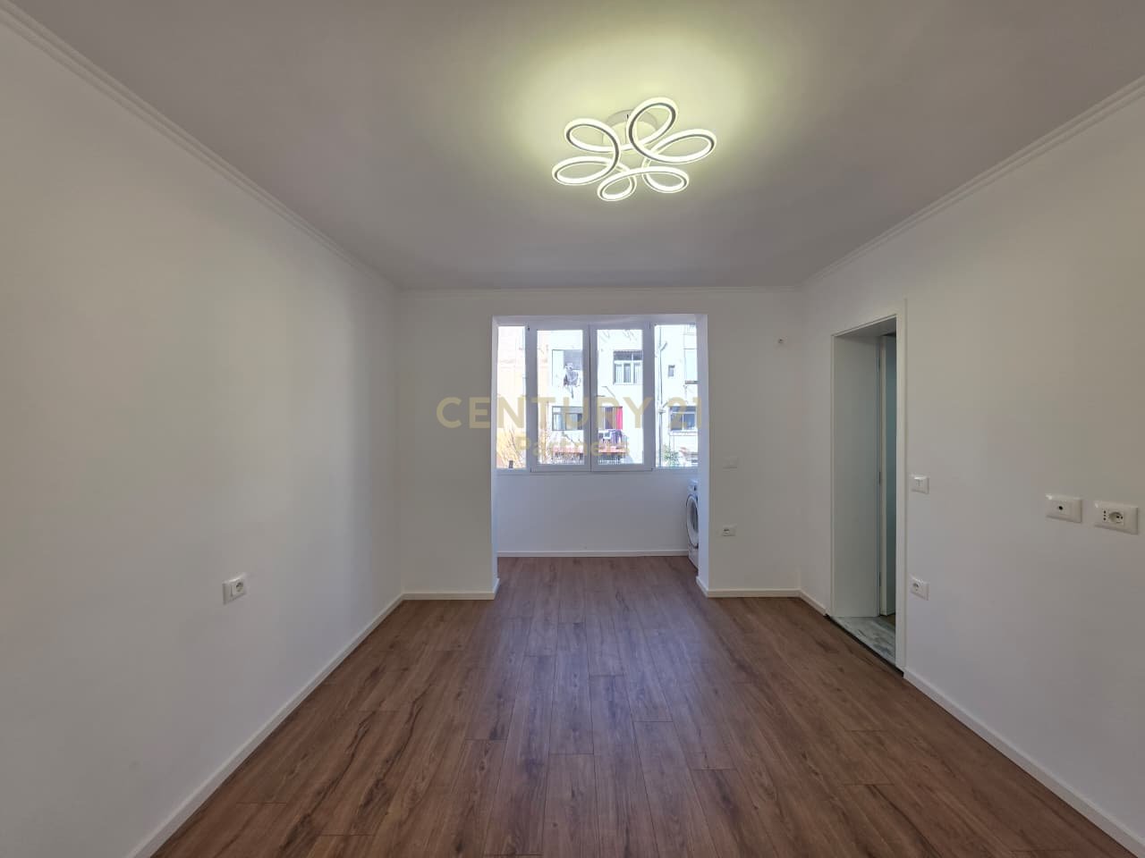 SHESIM APARTAMENT 1+1 +GARSONIERE NE MYSLYM SHYR