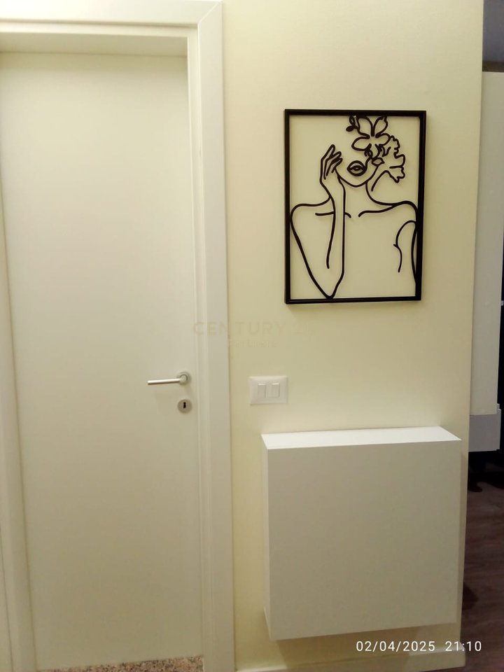 APARTAMENT 1+1 ME QIRA NE RRUGEN MINE PEZA