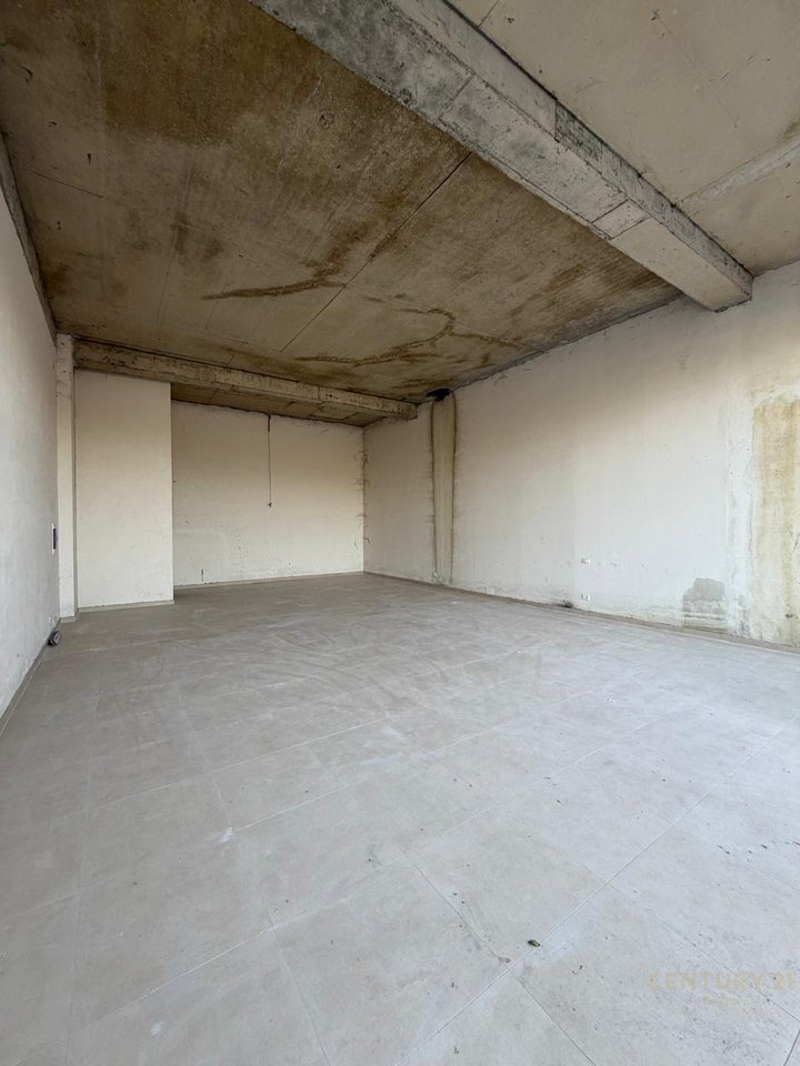 OPPORTUNITY – SHOP FOR SALE AT THE DRY LAKE