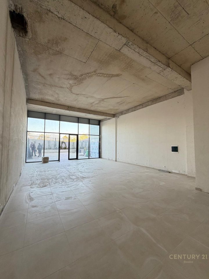 OPPORTUNITY – SHOP FOR SALE AT THE DRY LAKE