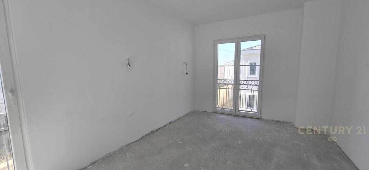 VILE TE ROLLING HILLS LIQENI!