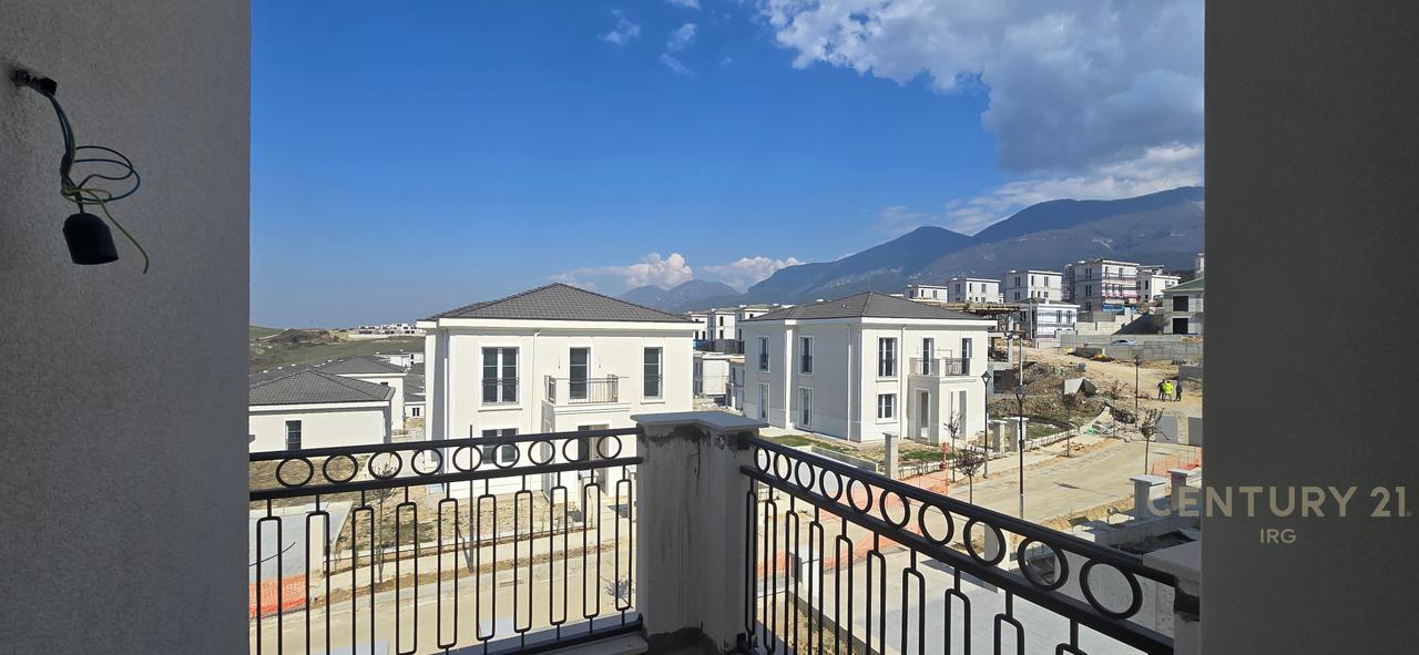 VILE TE ROLLING HILLS LIQENI!