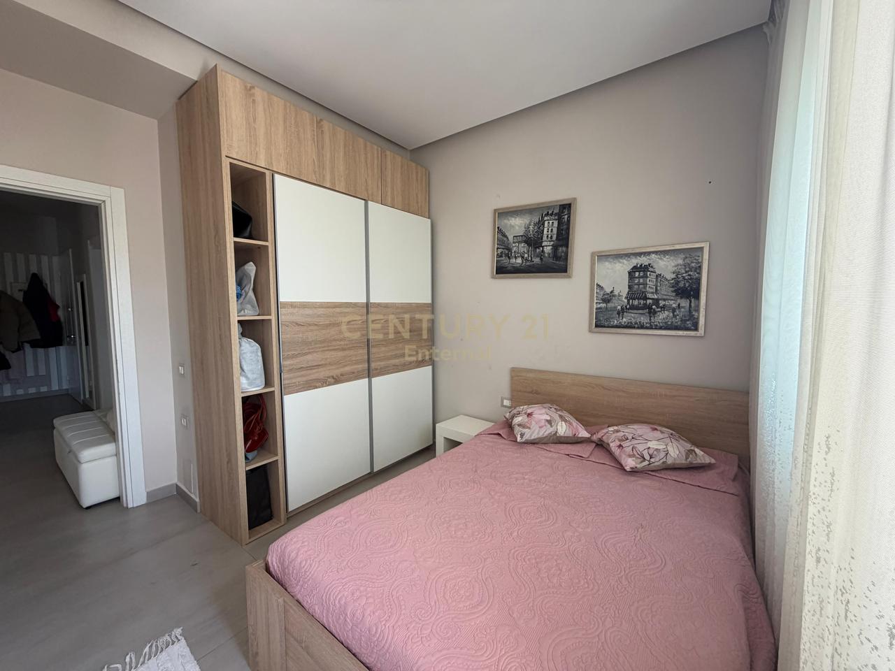 Apartament 3+1+ Parkim per Shitje te Golden Park 3