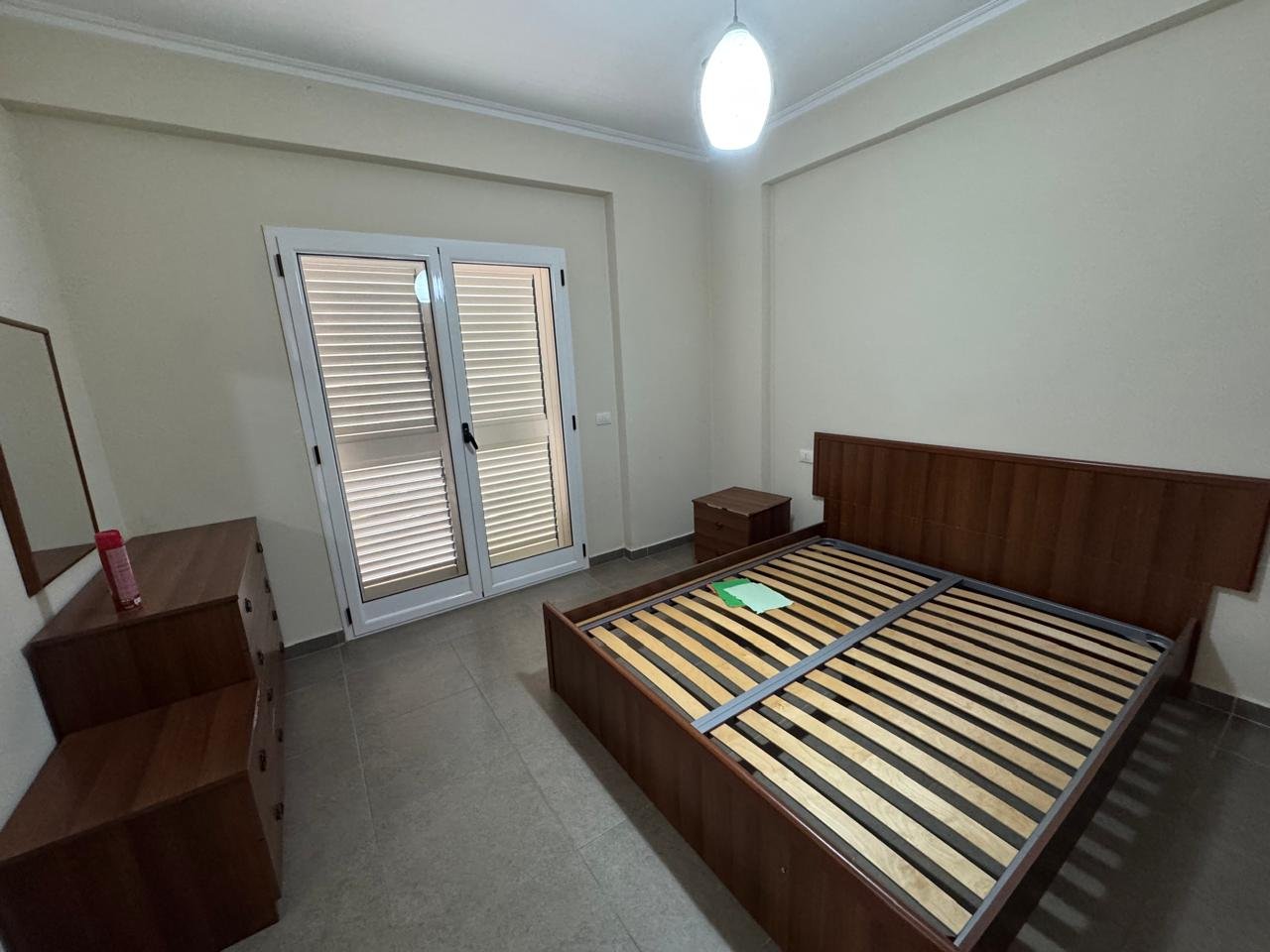SHITET APARTAMENT 3+2+1+VERANDE NE RRUGEN "HASAN KUSHTA",VLORE( 1300 euro/m2)!