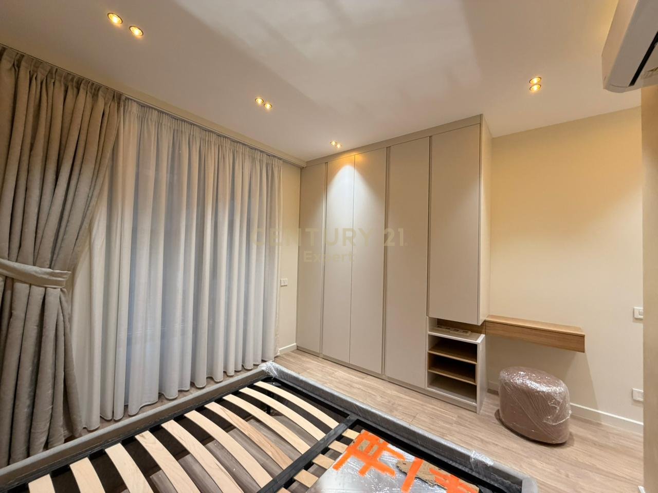 Appartamento 2+1+2+PP in affitto al Golden Tower Mine Peza Street, Tirana