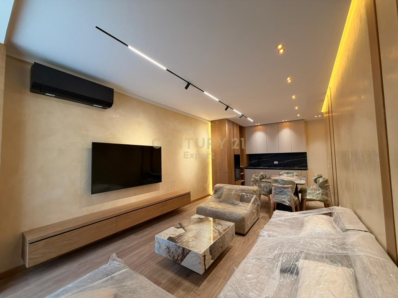 Appartamento 2+1+2+PP in affitto al Golden Tower Mine Peza Street, Tirana