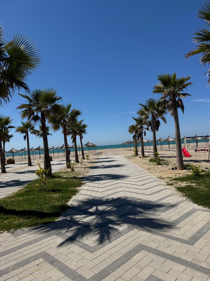 LOCALE COMMERCIALE IN VENDITA NEL COMPLESSO RESIDENZIALE VALA MAR