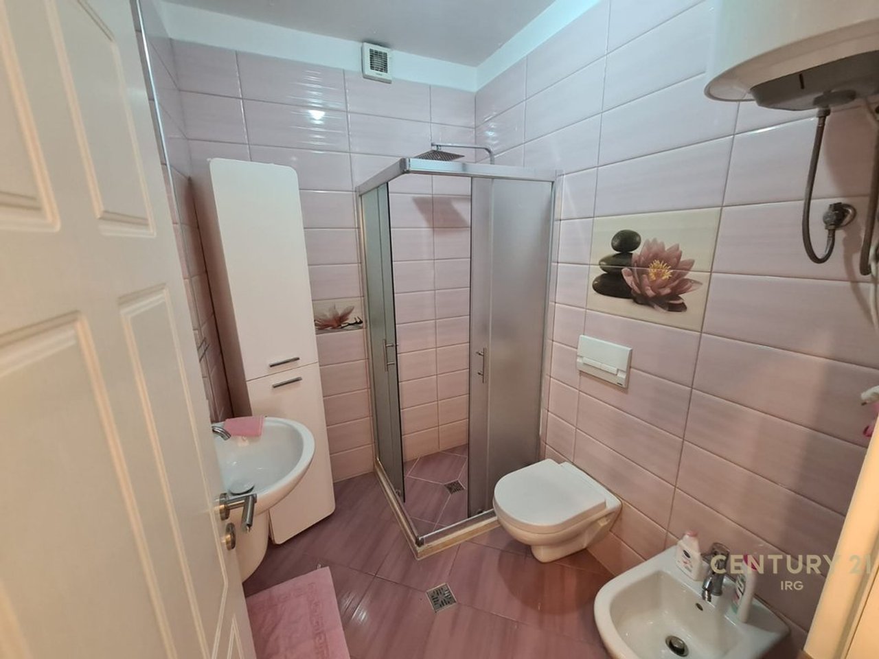 APARTAMENT 1+1+STUDIO TEK GLOBE!