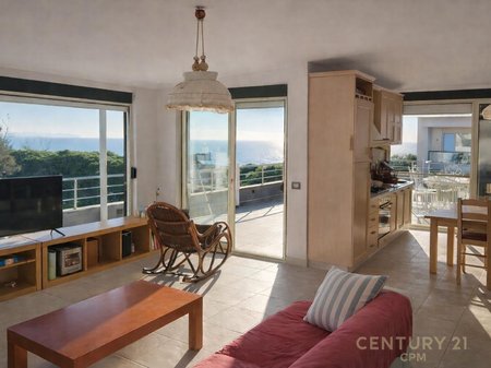 SUPER APARTMENT 2+1+2 FOR SALE IN GOLEM, FULLY INVESTED TO THE DETAIL WITH A LARGE VERANDA AND SEA VIEW