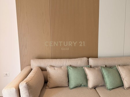 Super Appartamento 2+1 in Vendita (Centro), Cafe Flora Tirana