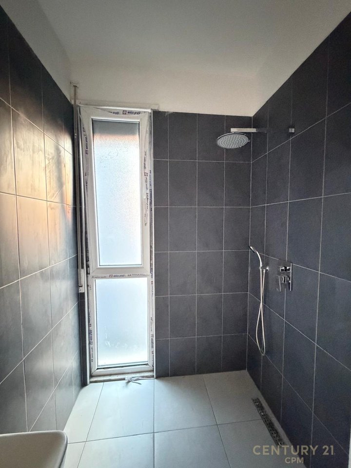 Apartament 2+1+ Post Parkimi Për Shitje në Rrugën e Kavajës