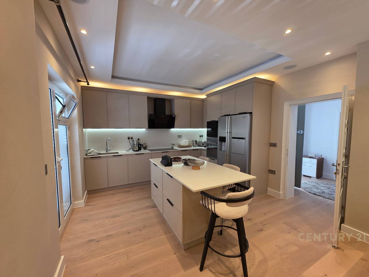 Vila Me Qira në Liqeni i Thatë!