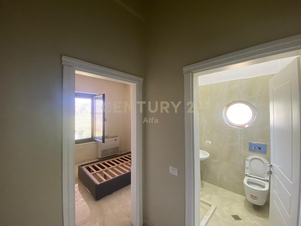 Mjull - Bathore shitet Vile Elitare .