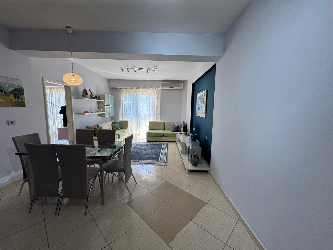 APARTAMENT 1+1 PER QIRA NE LUNGOMARE,ME PAMJE NE DET!