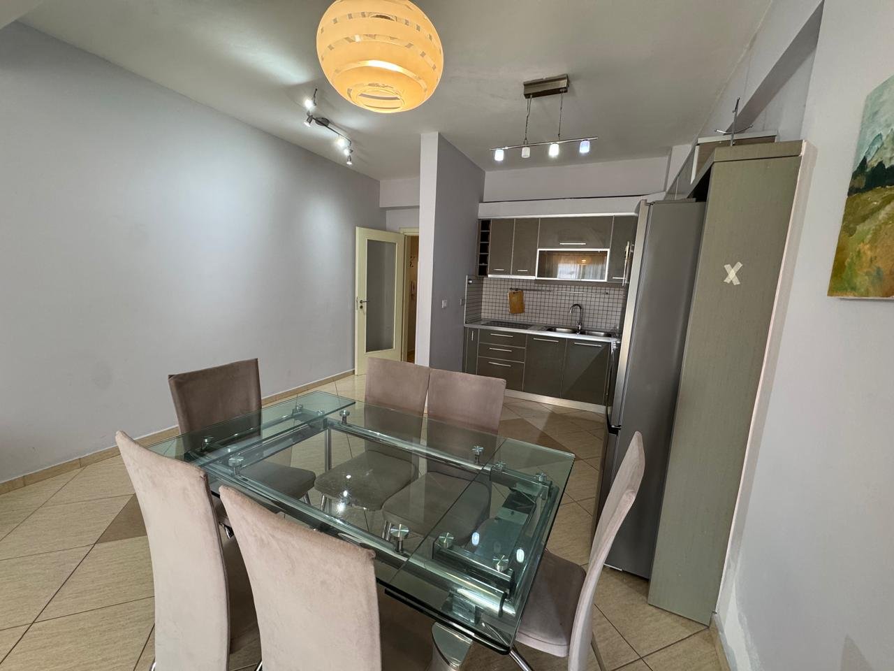 APARTAMENT 1+1 PER QIRA NE LUNGOMARE,ME PAMJE NE DET!