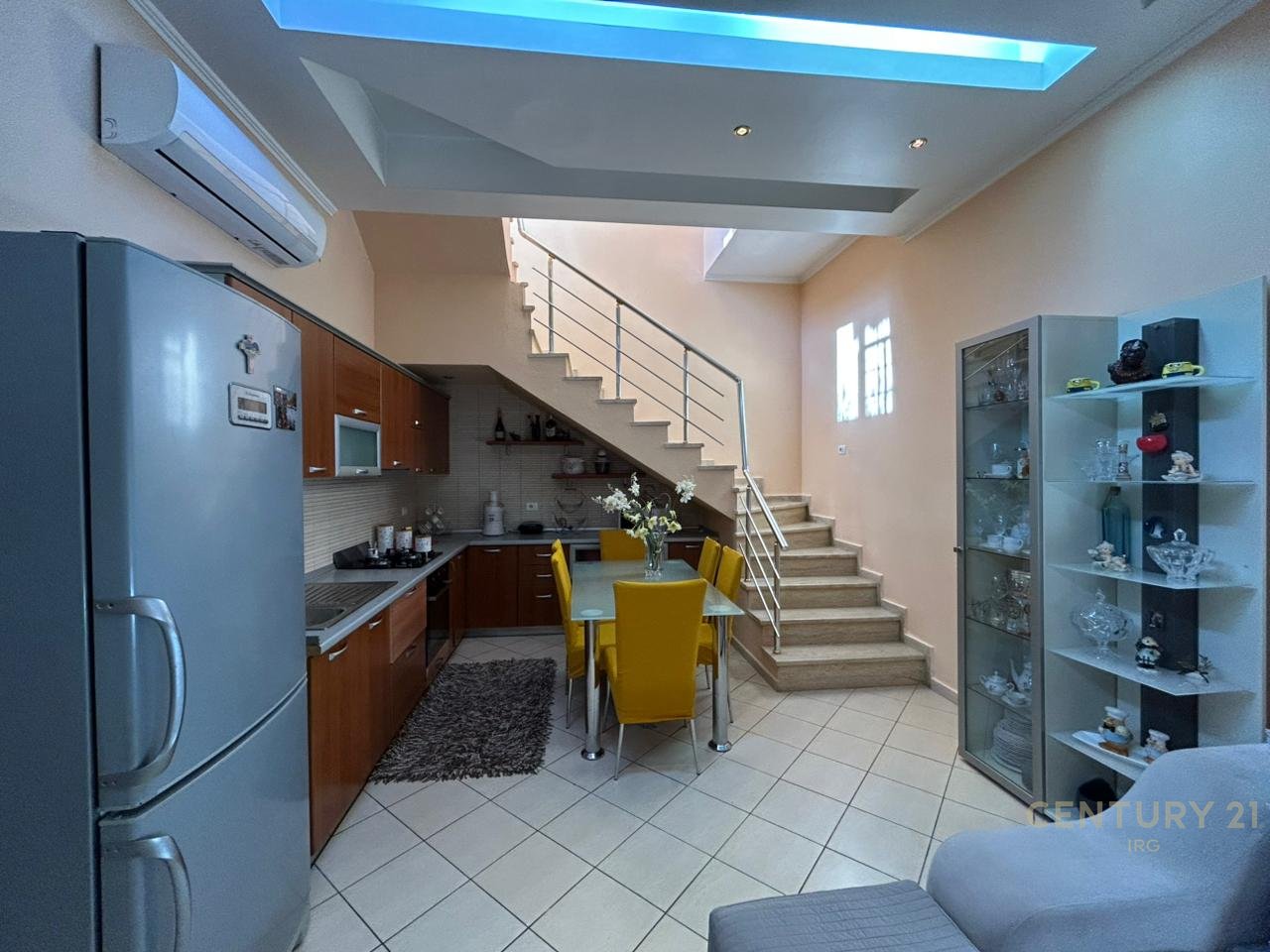 VILE ME QERA NE SAUK.