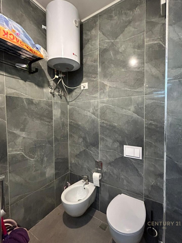 APARTMENT 1+1 WITH PARKING SPACE.