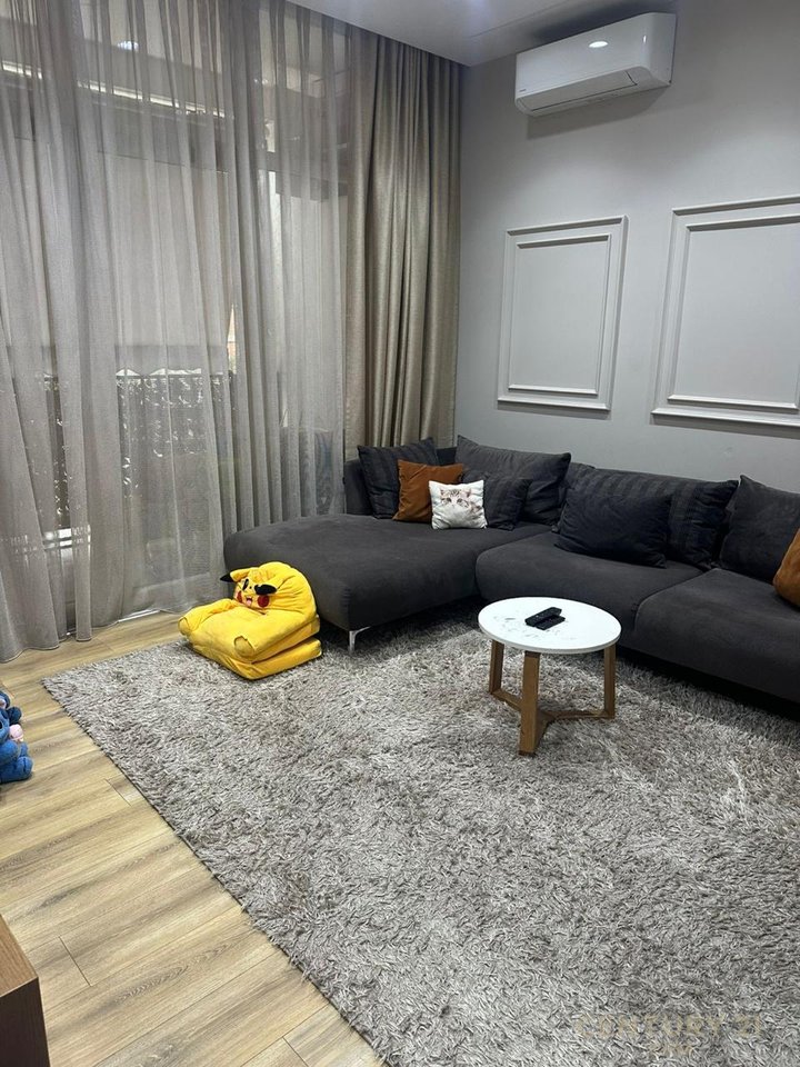 Apartament 2+1+2 Për Shitje pranë Square 21, Tiranë!