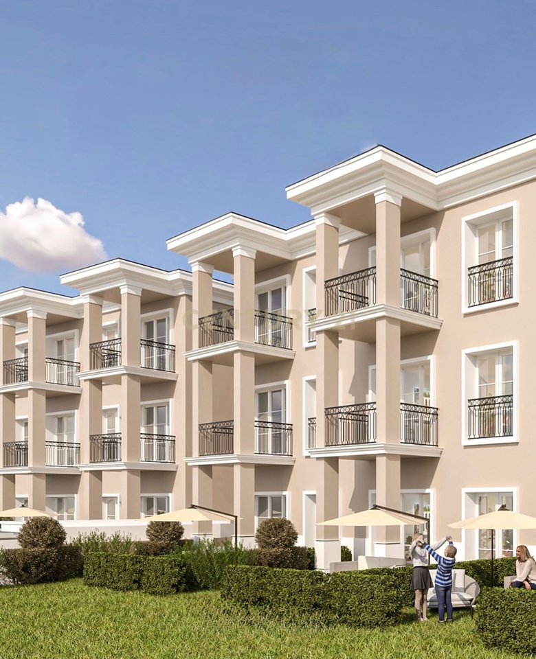 Shitet apartament 2+1+2 m verande tek Rolling Hills Liqeni