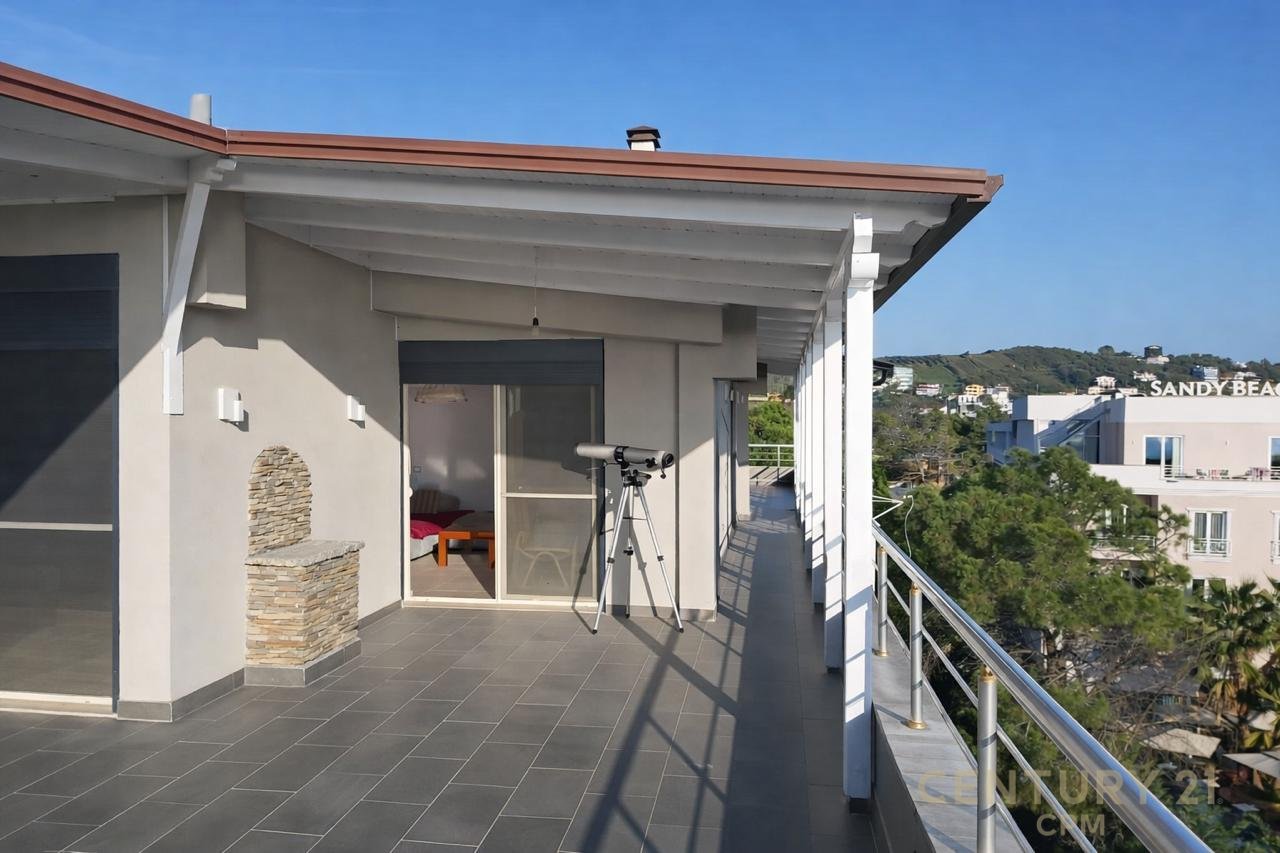 SUPER APARTMENT 2+1+2 FOR SALE IN GOLEM, FULLY INVESTED TO THE DETAIL WITH A LARGE VERANDA AND SEA VIEW