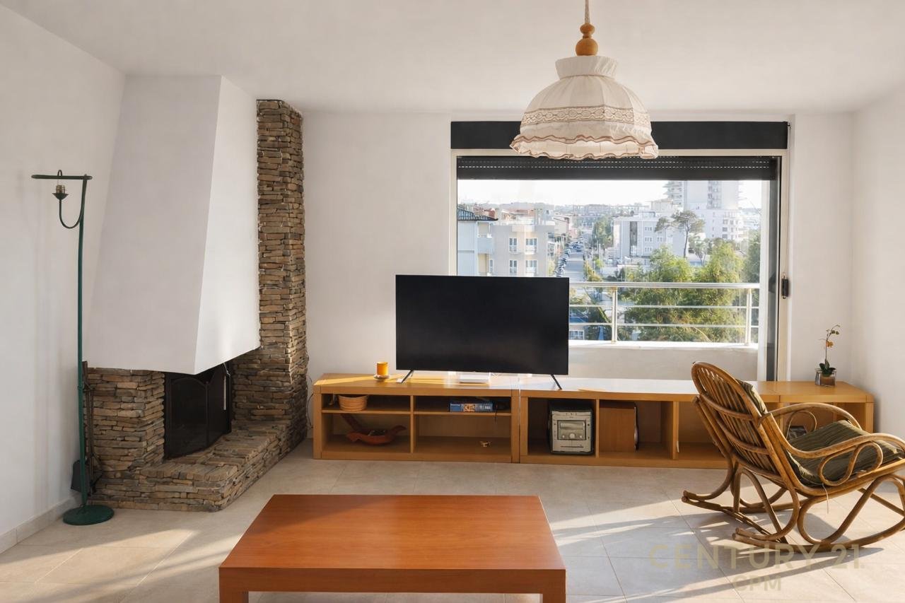 SUPER APARTMENT 2+1+2 FOR SALE IN GOLEM, FULLY INVESTED TO THE DETAIL WITH A LARGE VERANDA AND SEA VIEW