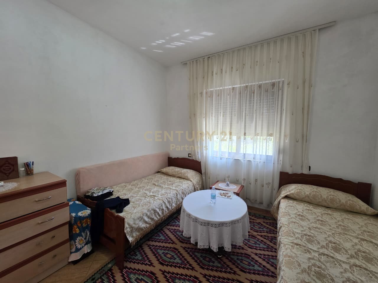 🏡 Shitet Vilë 3-Katëshe me Oborr – Zona Plazh (Hekurudha), Durrës