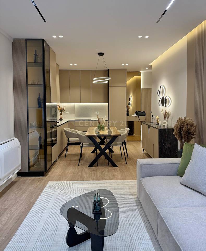 Apartament 2+1 Për Shitje te Rruga Mine Peza