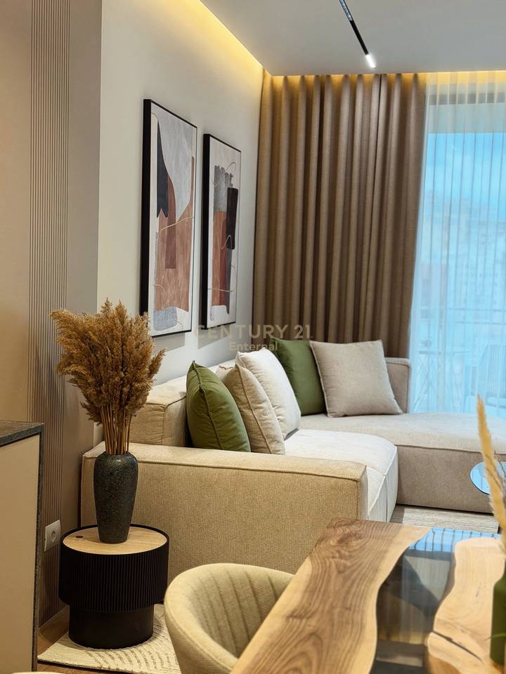 Apartament 2+1 Për Shitje te Rruga Mine Peza