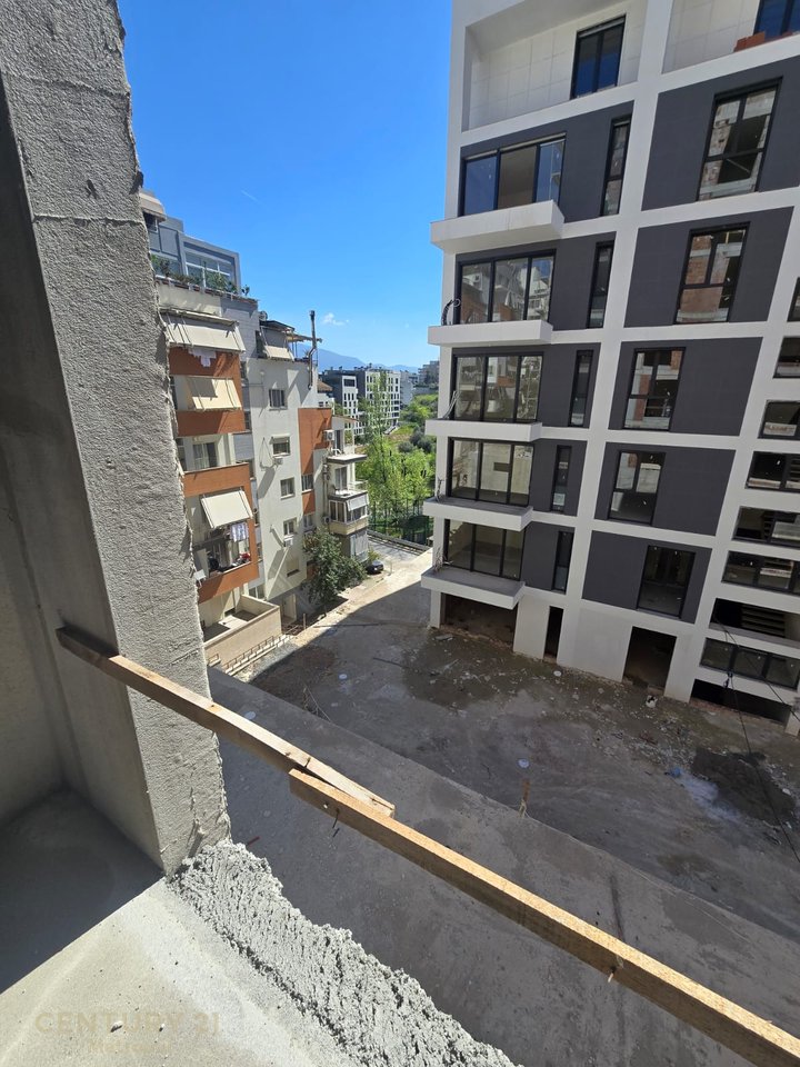 Apartament 2+1 Për Shitje në Kopshti Botanik Zoologjik, Tiranë