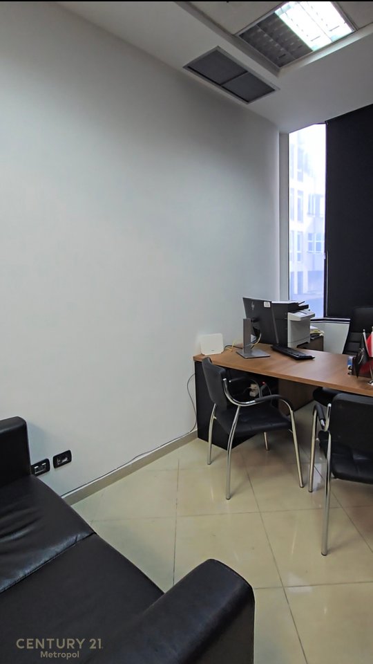 Office for rent at the Twin Towers!