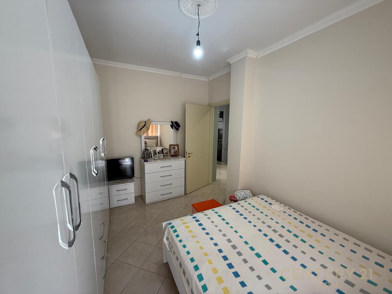 Apartament 3+1+2 +80m  Verande Per shitje në Fresk, Tiranë
