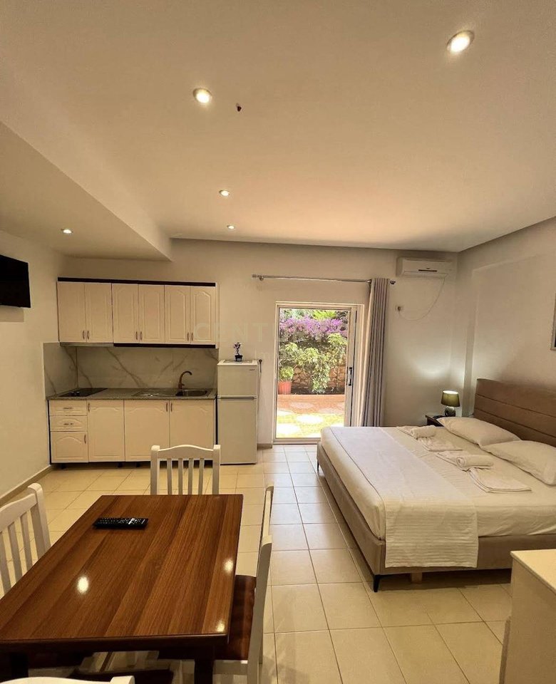 HOTEL NE SHITJE NE KSAIL!!