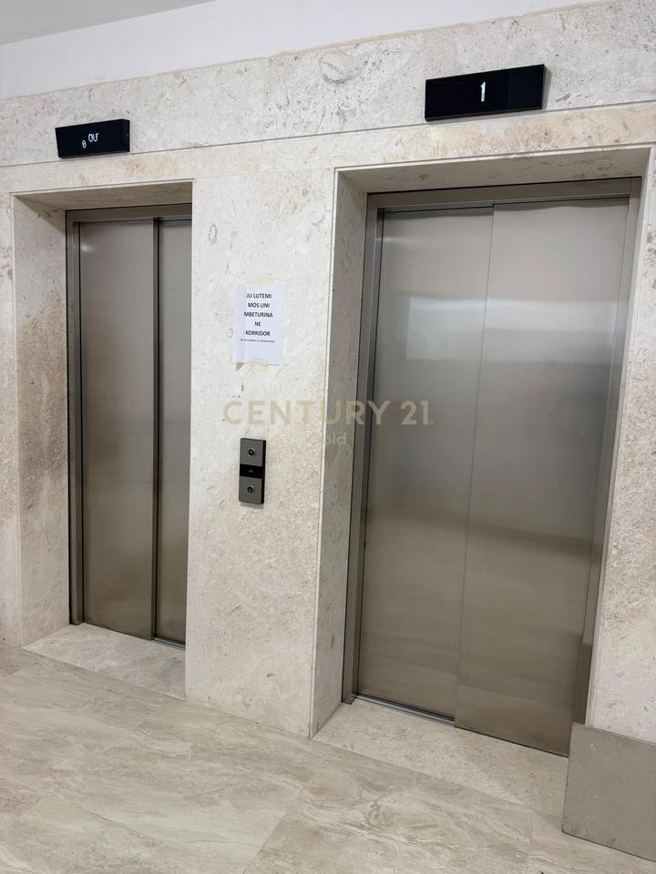 APPARTAMENTO IN AFFITTO 2+1+POSTO AUTO PER UFFICI NEL COMPLESSO FIORI DI BOSKO!