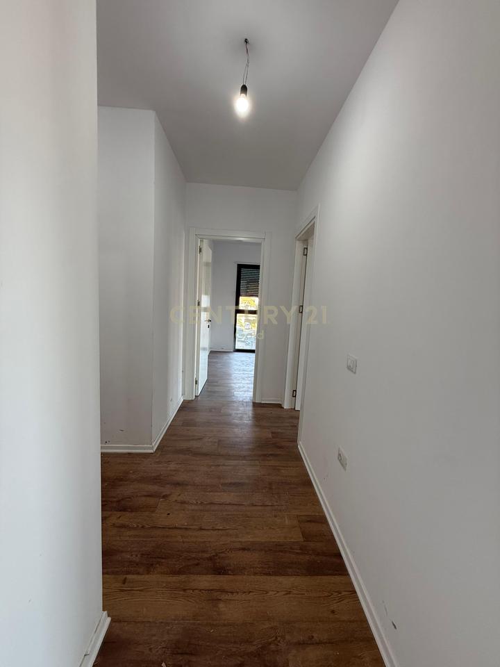 APPARTAMENTO IN AFFITTO 2+1+POSTO AUTO PER UFFICI NEL COMPLESSO FIORI DI BOSKO!