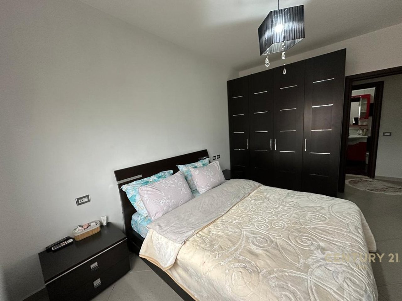 Apartament 2+1 per Qira prane Marinaj Hotel, Unaza e Re!