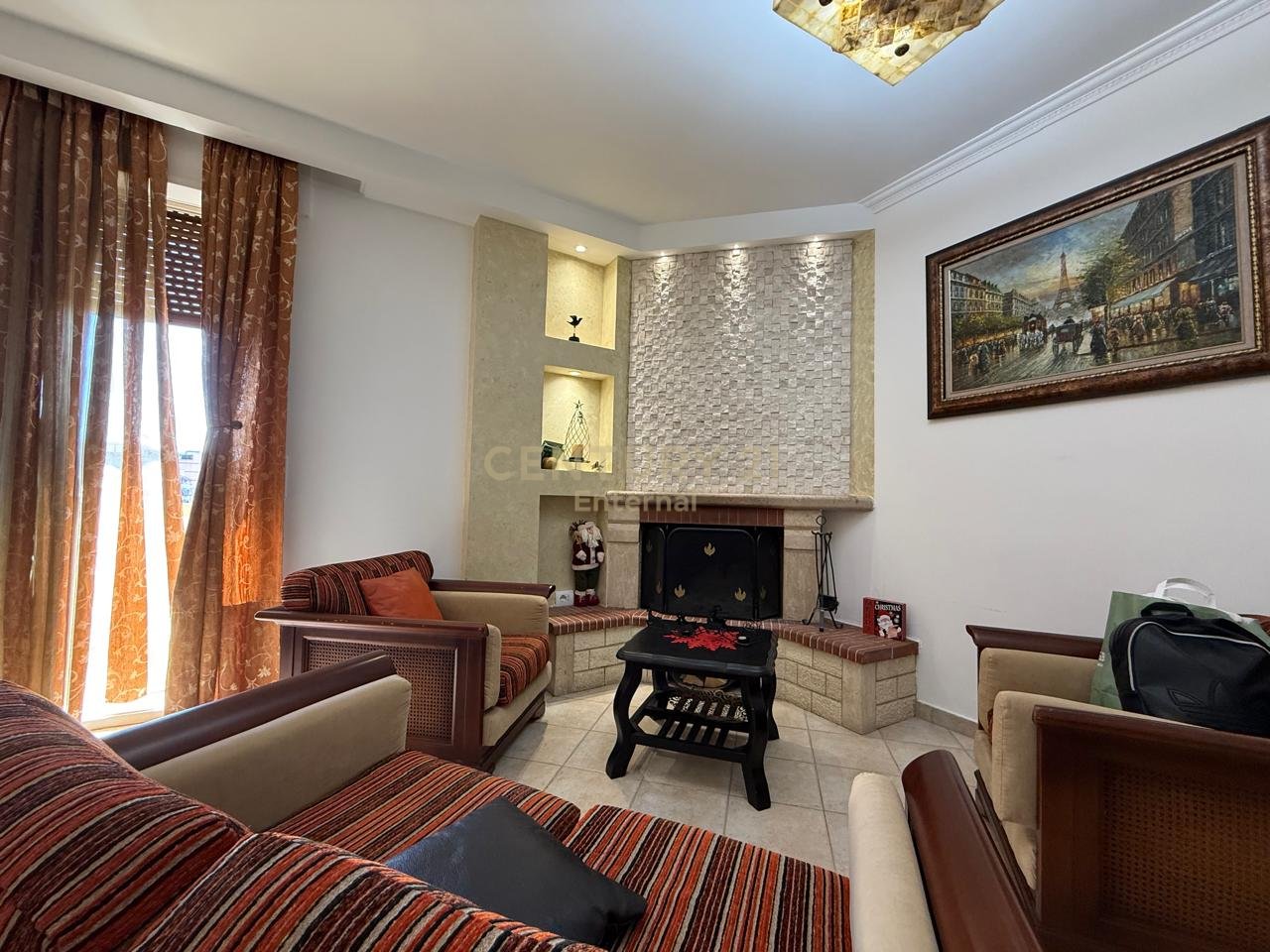 Apartament per Qera 2+1+2 Rruga e Barrikadave