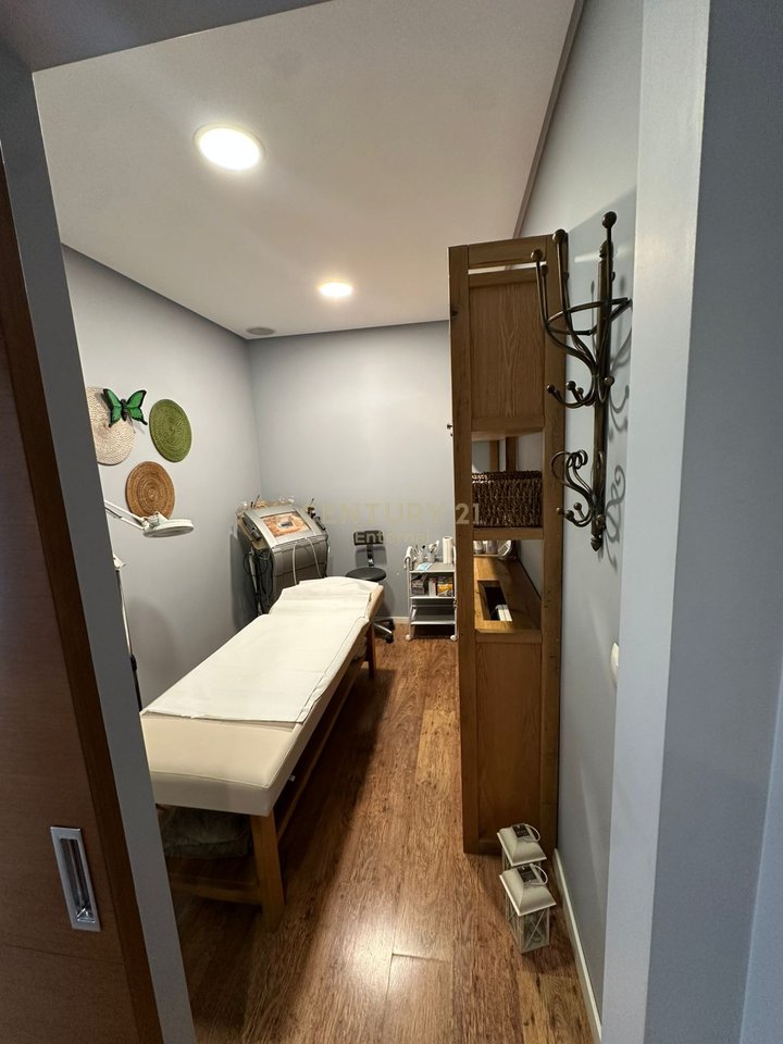 Don Bosko, Vizion Plus - Jepet Qender Estetike Me Arredim Modern Dhe i Detajuar 100m2