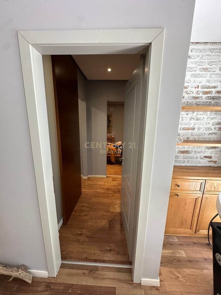 Don Bosko, Vizion Plus - Jepet Qender Estetike Me Arredim Modern Dhe i Detajuar 100m2