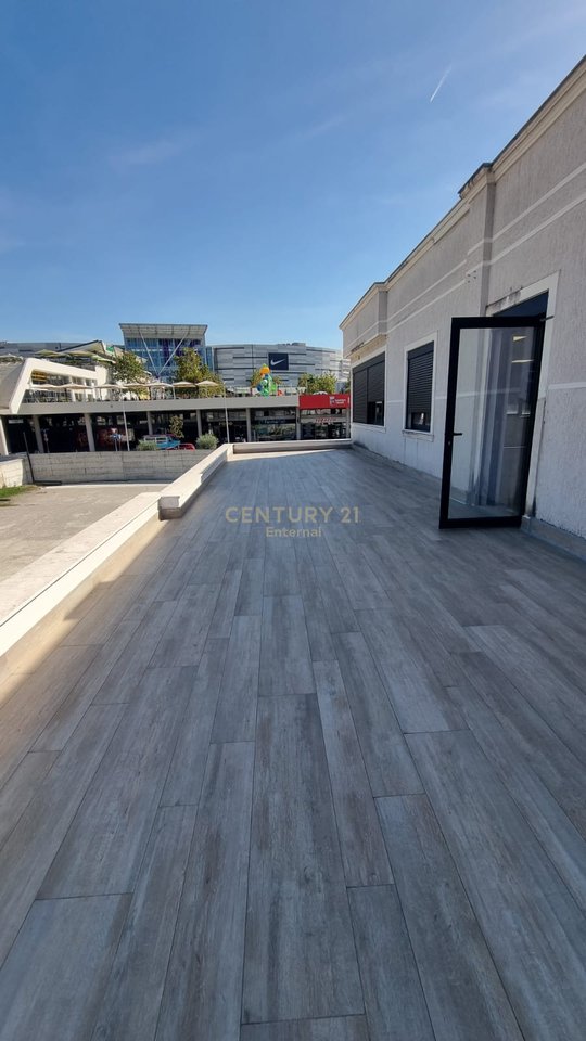 TEG Perballe - Rented Out Invested Space 280m2 + 70m2 Veranda For Offices