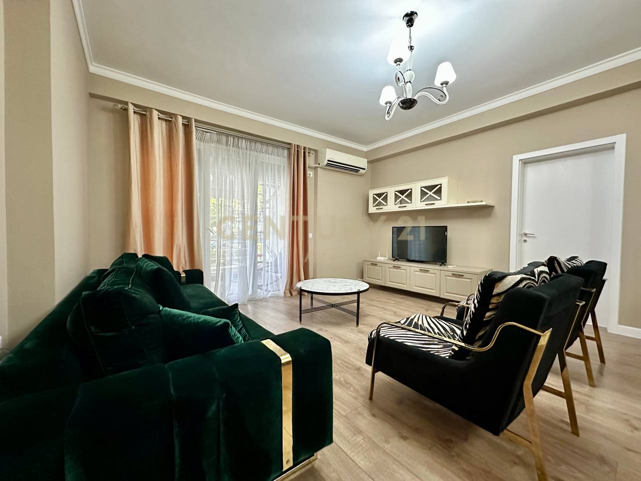 QIRA, APARTMENT 3+1+2 with PARKING SPACE, BOTANICAL GARDEN‼️